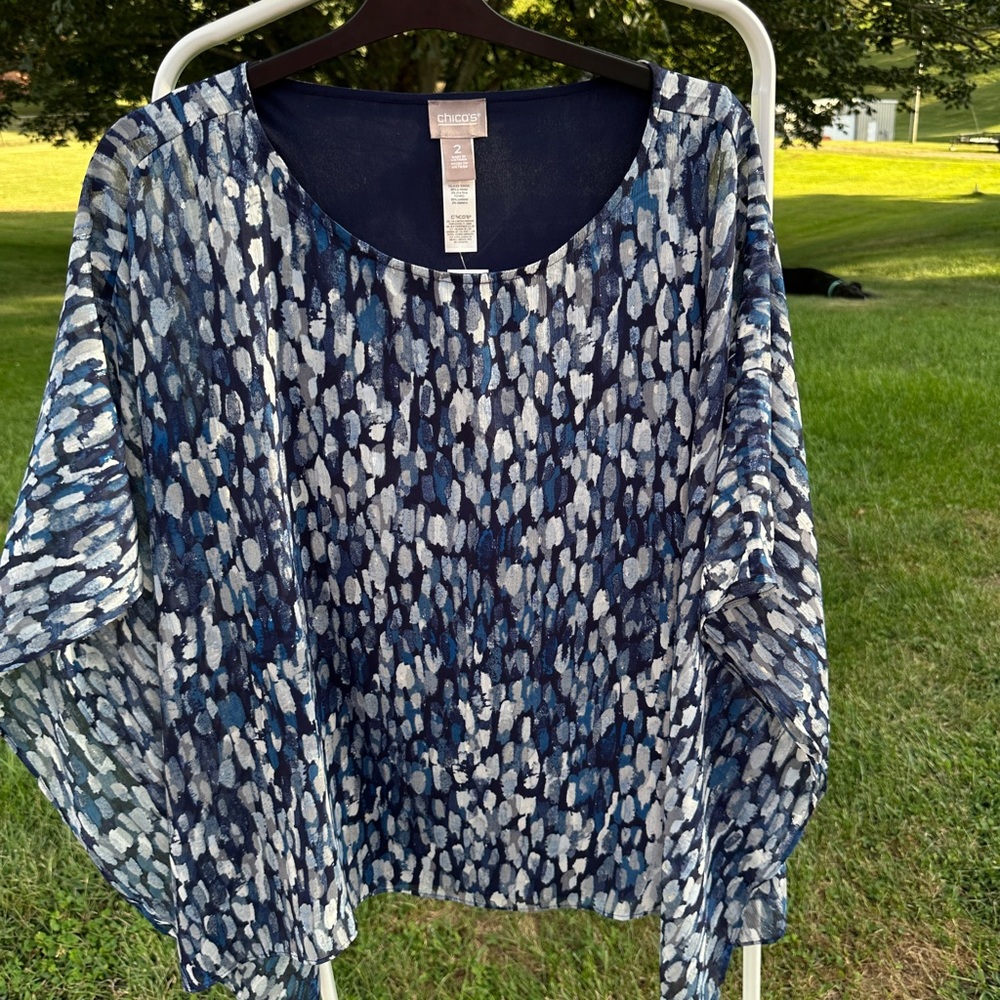 Chico's Navy and White Abstract Blouse NWT